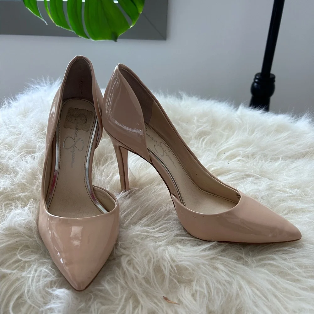 Classic Patent Pointed-Toe High Heels in Nude women’s size 5